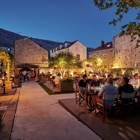 Crolux * Dubrovnik